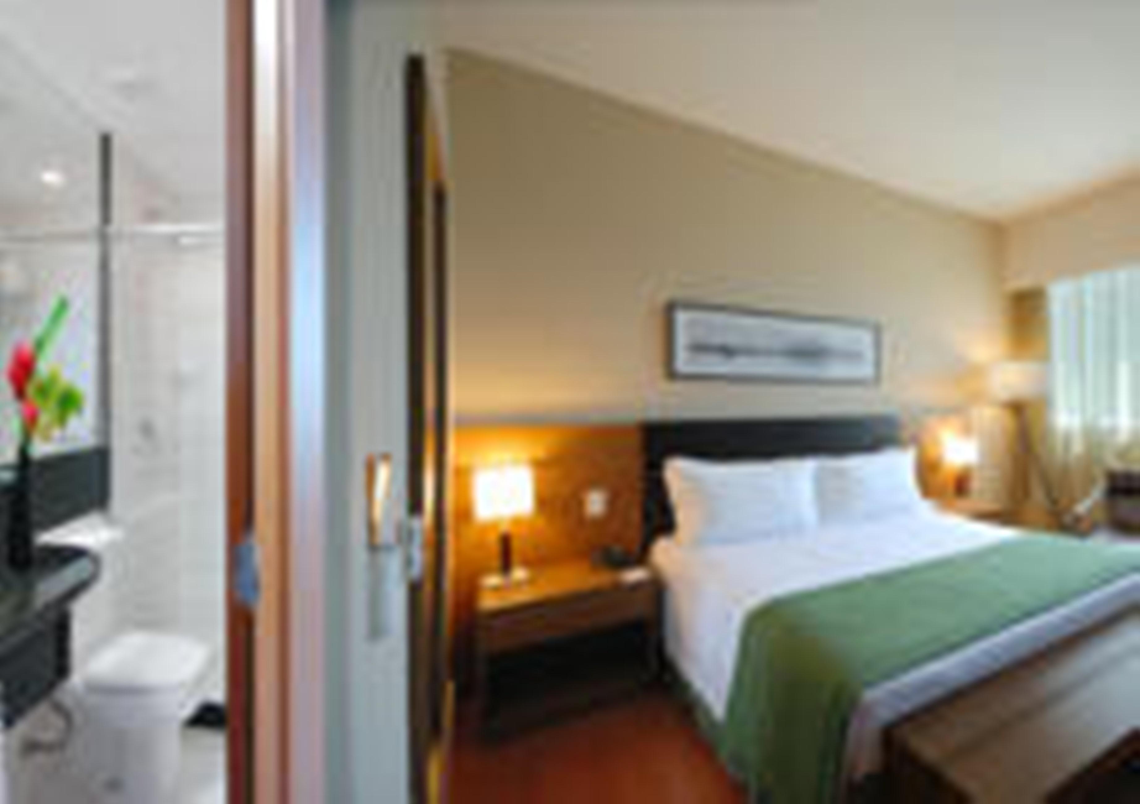 Golden Tulip Porto Vitoria Hotel Exterior photo