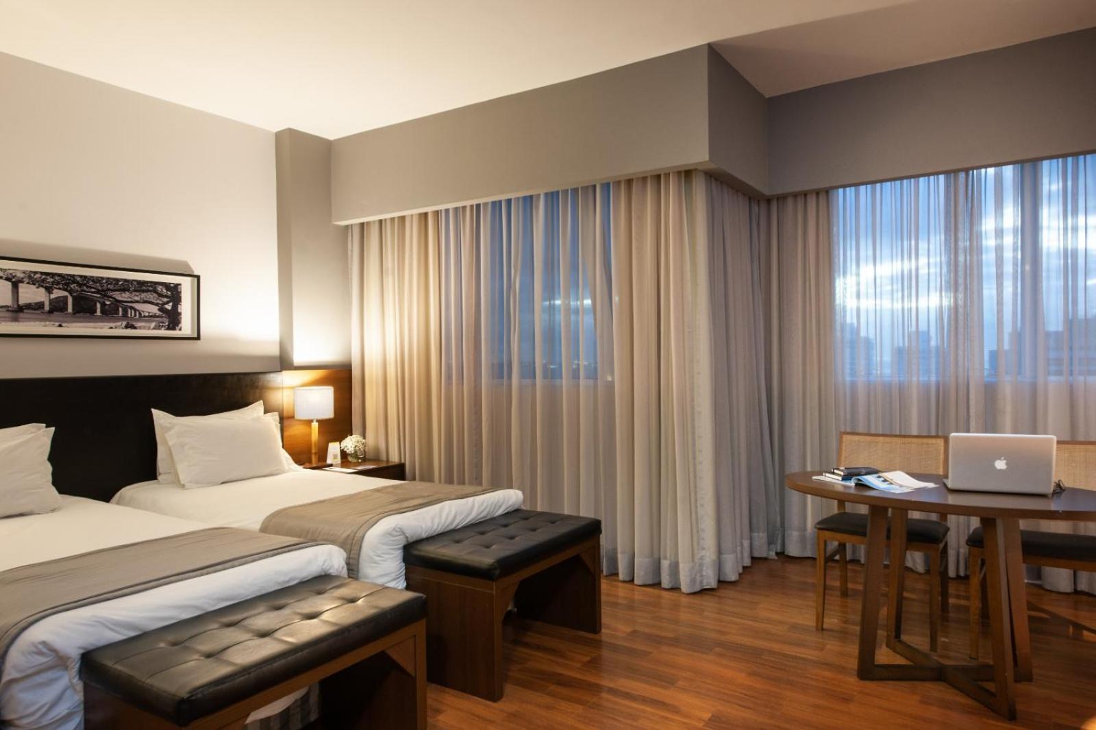 Golden Tulip Porto Vitoria Hotel Exterior photo