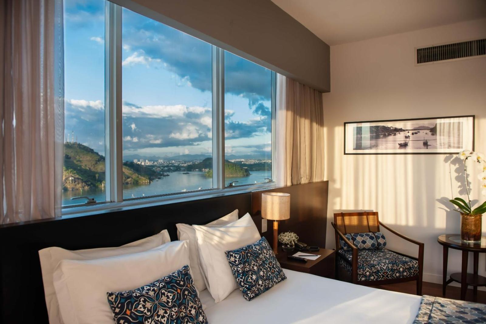 Golden Tulip Porto Vitoria Hotel Exterior photo