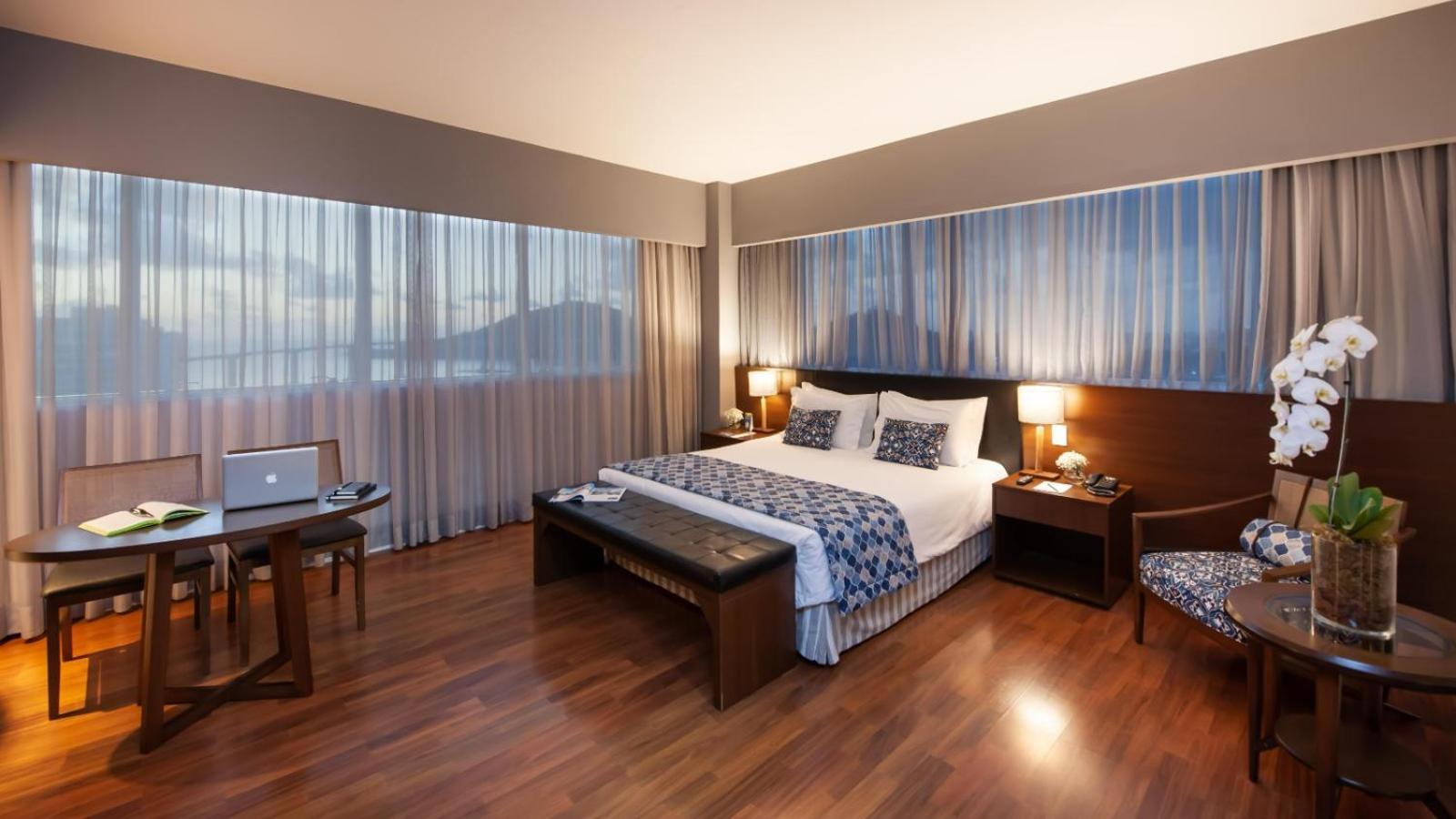 Golden Tulip Porto Vitoria Hotel Exterior photo