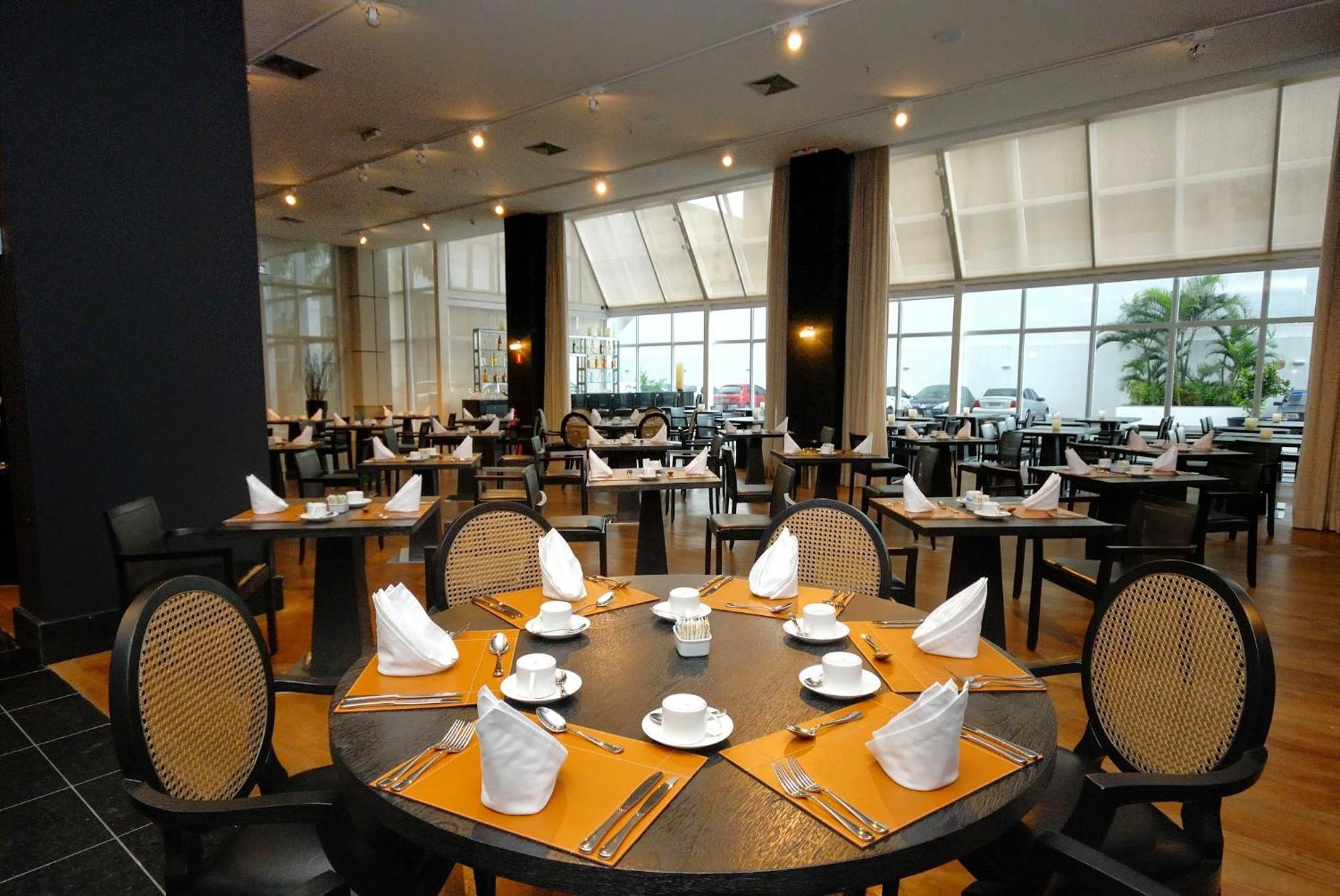 Golden Tulip Porto Vitoria Hotel Exterior photo